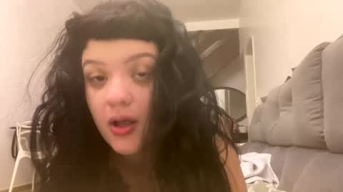 Snapshot of lilyswear chatting on February 9, 6:22 am lilyswear online show from February 9, 6:22 am