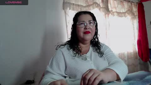 lilythsanchez online show from May 23, 4:47 pm