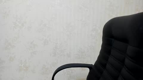    online show from January 23, 10:32 am