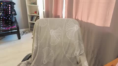 Scarlet online show from February 20, 4:56 am