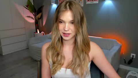 Lina online show from February 10, 1:47 pm