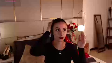 Lina online show from September 10, 9:05 pm