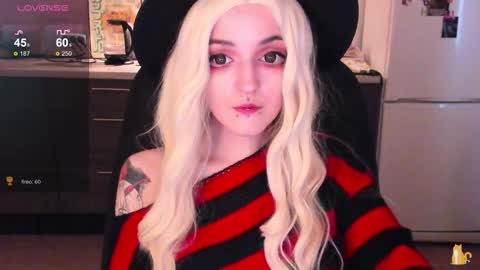 Lina 3  1715622743 online show from October 28, 8:15 am