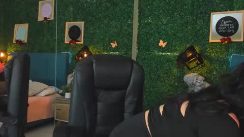 Lina  online show from October 25, 2:28 pm