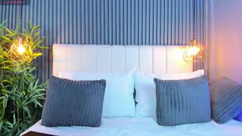 LinaGlam online show from September 24, 11:00 pm