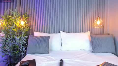 LinaGlam online show from March 10, 10:55 pm