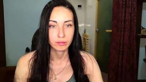 LinaLivee online show from November 22, 8:18 pm