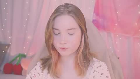 Lina online show from December 14, 4:52 am