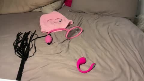 linaxleroy online show from October 11, 9:40 pm