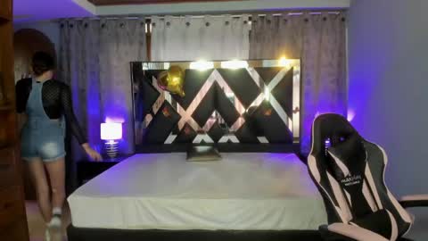  Linda  online show from June 8, 6:09 pm