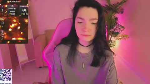 Linda online show from December 18, 12:50 am