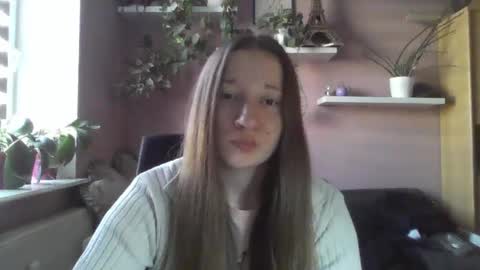 LindaAmore online show from October 14, 6:27 am