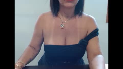 lindagoddessbr online show from December 10, 2:28 pm