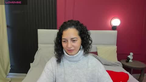 Snapshot of lindainsatiable chatting on September 25, 1:45 am Linda online show from September 25, 1:45 am