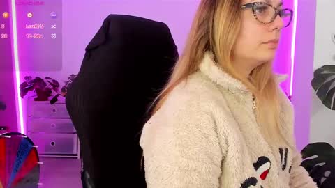 Linda  --  online show from February 25, 9:58 pm