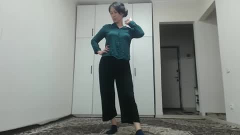 LinKissKiss online show from March 31, 6:47 am