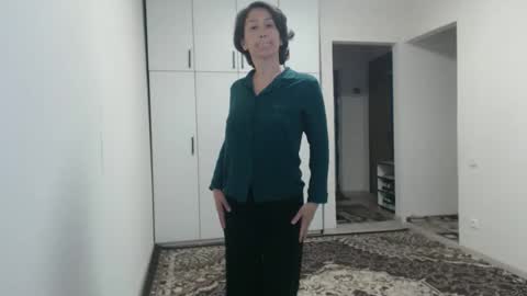 LinKissKiss online show from March 26, 6:30 am