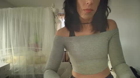 linuxgirlsudosu online show from November 21, 2:37 pm