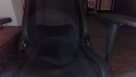 liocious98 online show from April 13, 7:40 pm