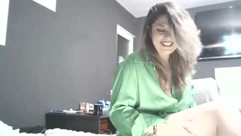 lionessmom online show from March 19, 12:27 am