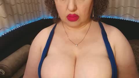 LIpsAddiction online show from December 5, 3:10 pm