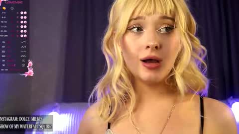  Zoe   online show from October 3, 7:33 pm