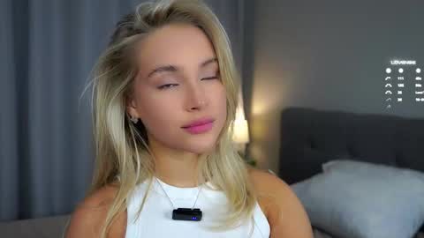 Amelia online show from March 3, 12:04 am