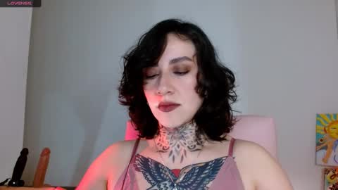 Snapshot of lisa_avila_ chatting on March 4, 2:27 am Lisa online show from March 4, 2:27 am