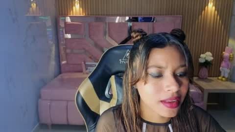 Liz online show from June 6, 8:37 pm