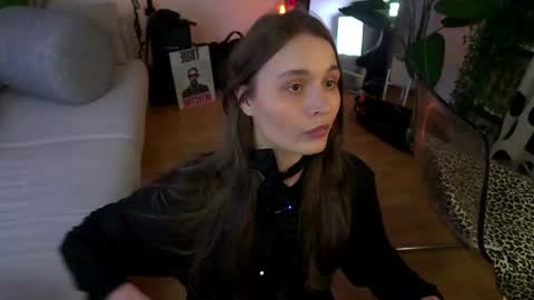 Elisabeth or Lisa online show from June 25, 8:14 pm