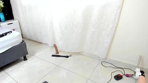 lisa_sweetas online show from October 9, 8:36 pm