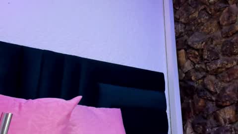 lisa white  online show from April 15, 8:50 am