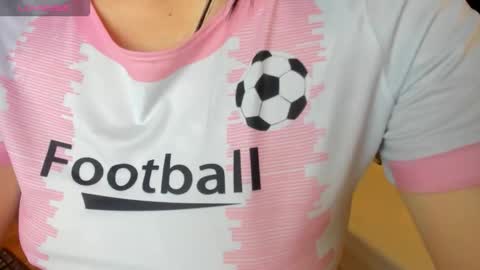 Snapshot of lisaa_brown_ chatting on September 22, 7:07 pm L I S A online show from September 22, 7:07 pm