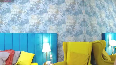 lisacroft online show from September 13, 8:39 am