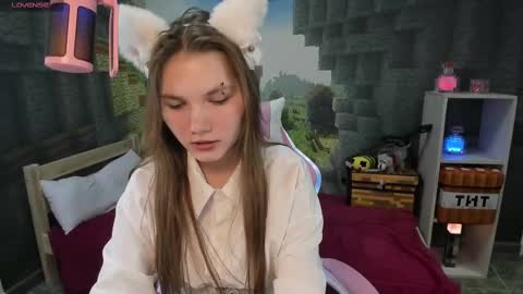 Lisa online show from March 2, 9:22 pm