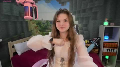 Lisa online show from February 10, 6:13 pm