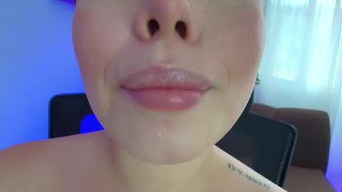 Lisbet online show from February 14, 7:23 pm