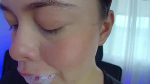 Lisbet online show from January 30, 7:04 pm