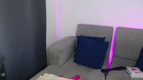 Snapshot of liss_petty chatting on January 17, 8:34 am  Liss  online show from January 17, 8:34 am