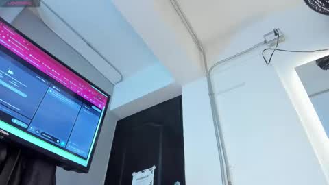 Liss online show from December 14, 1:39 pm