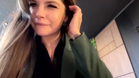Lissa online show from April 29, 12:43 pm