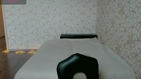 lissa_cristal_ online show from April 8, 8:28 am