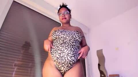 LISSA  online show from February 2, 11:17 am