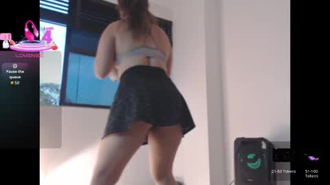 Danni online show from November 9, 10:45 pm