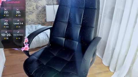 Snapshot of little__boss chatting on September 23, 7:09 pm little__boss online show from September 23, 7:09 pm