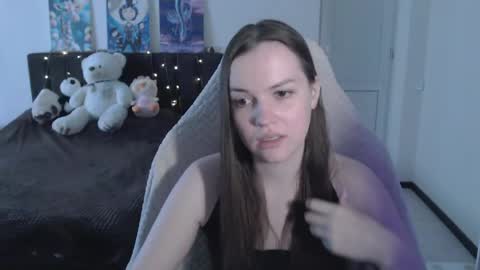 little__flowers online show from May 25, 9:15 am