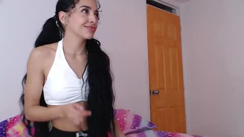 TU ANGELITO online show from October 20, 10:59 pm