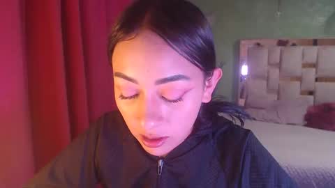 Aliciaparaisss online show from December 4, 12:43 am