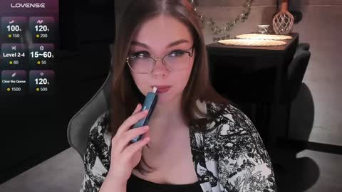 Snapshot of little_bambii_ chatting on January 27, 10:38 am Eva online show from January 27, 10:38 am