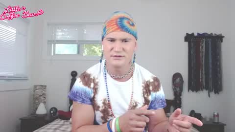 Little Coffee Bean online show from August 9, 9:52 pm